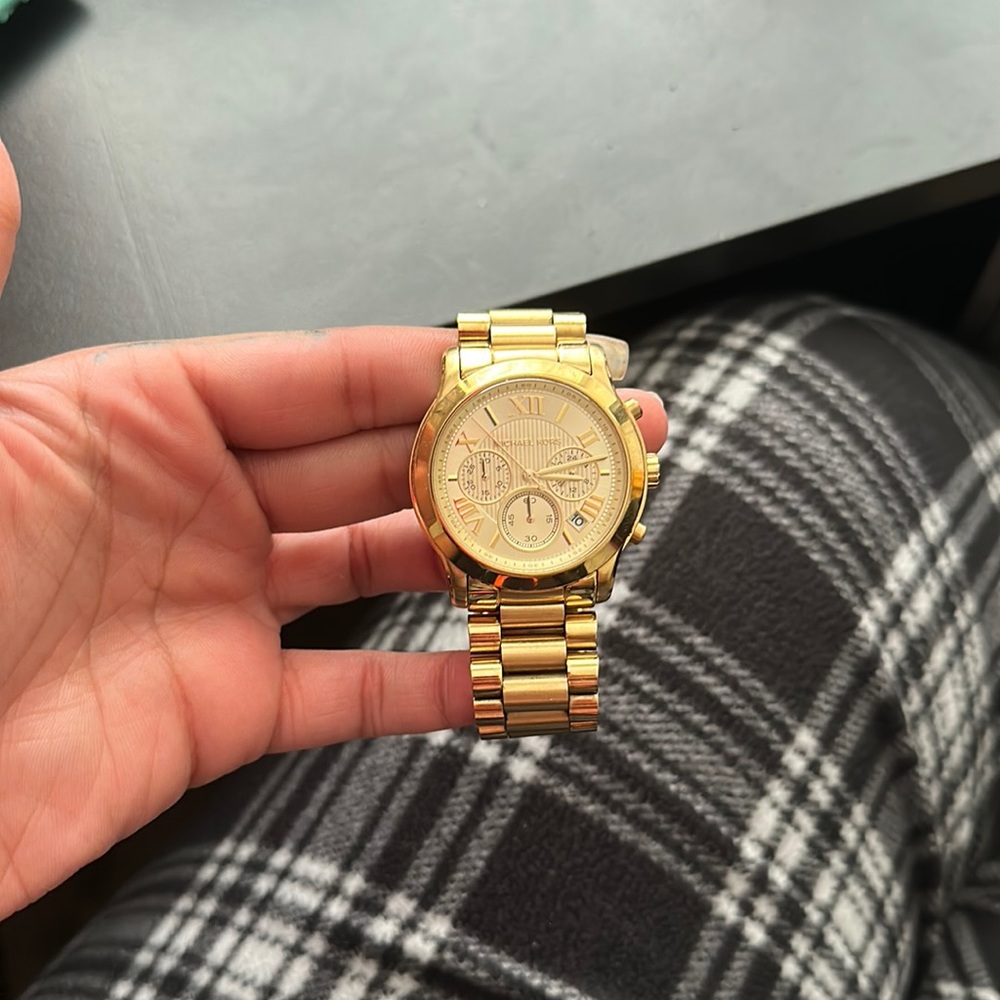 Michael Kors (MK) gold watch